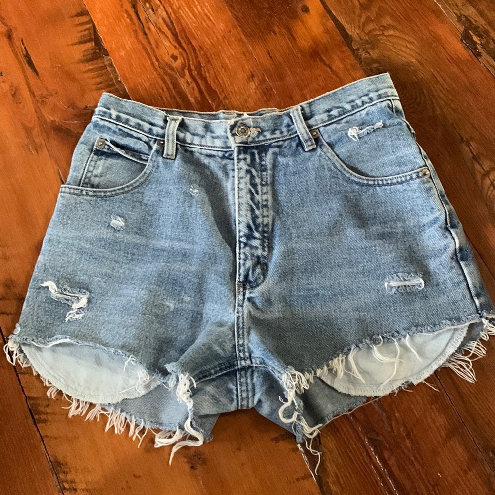 Vintage Distressed Denim Shorts Size 7/8